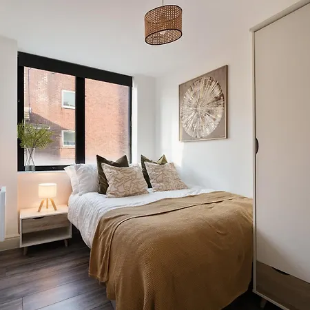 Apartment Cosy One Bedroom Apartment In Sheffield By Eason Stays Ideal For Weekend Getaways & Business Travellers - With Free Parking! *