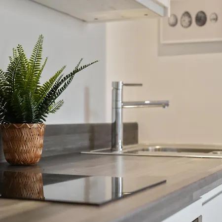 Apartment Cosy One Bedroom Apartment In Sheffield By Eason Stays Ideal For Weekend Getaways & Business Travellers - With Free Parking! Sheffield