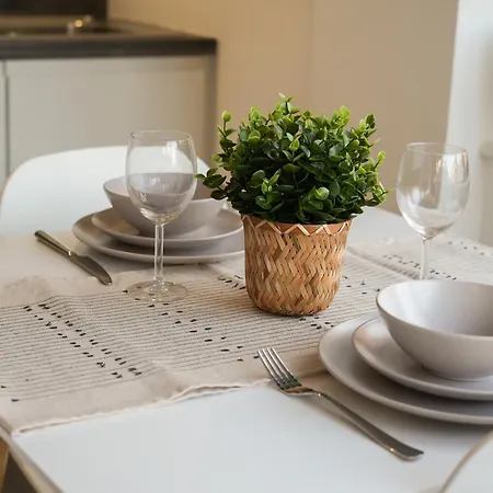 Cosy One Bedroom Apartment In Sheffield By Eason Stays Ideal For Weekend Getaways & Business Travellers - With Free Parking! * Sheffield
